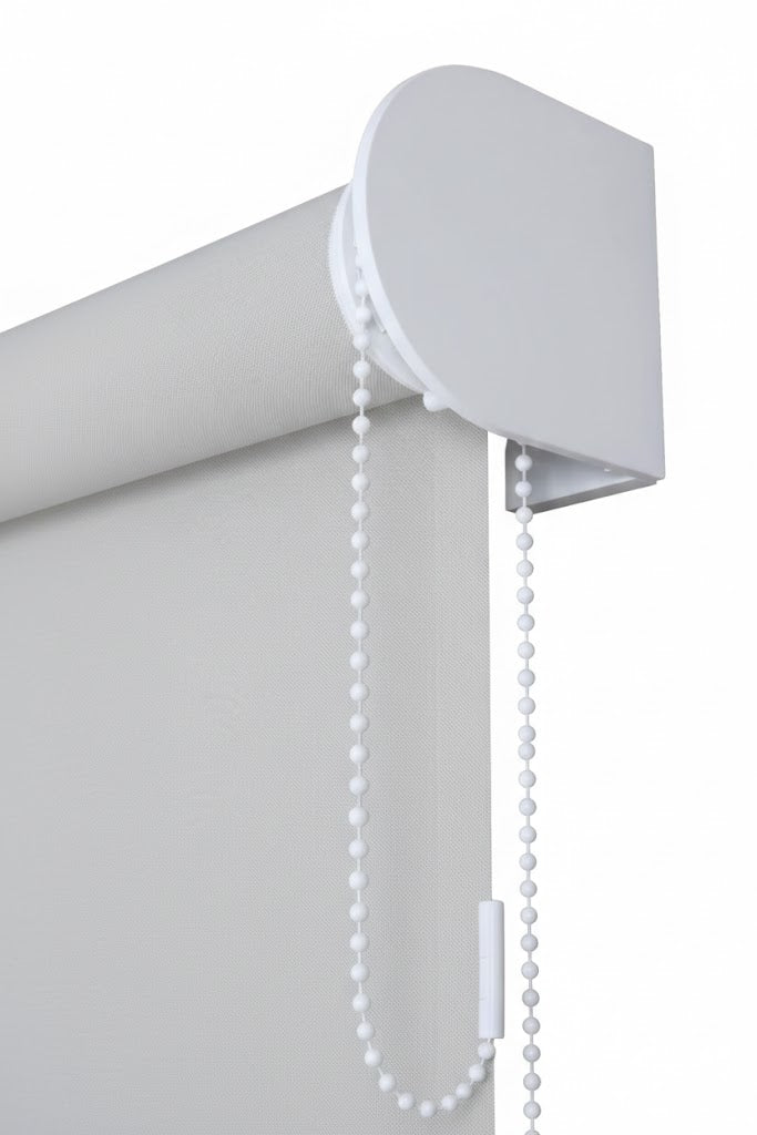 Tenda a rullo con tessuto filtrante schermante